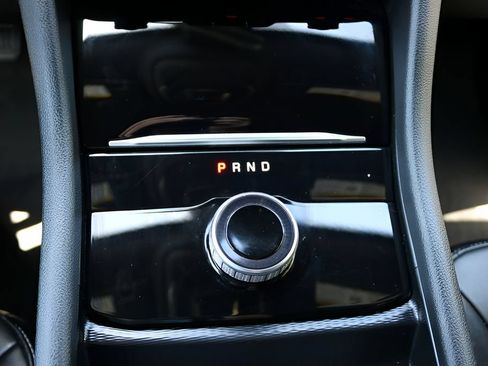 Used 2025 Jeep Grand Cherokee Limited RWD image 25