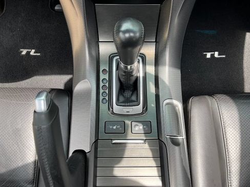 Used 2013 Acura TL w/ Technology Package FWD image 18