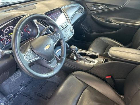 Used 2024 Chevrolet Malibu LT FWD image 9