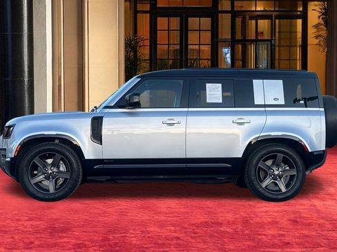 Used 2021 Land Rover Defender 110 X-Dynamic HSE image 3