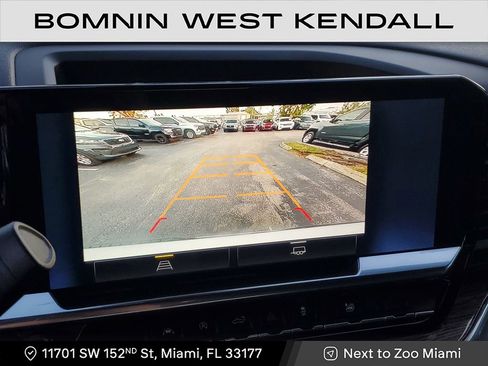 Used 2024 Chevrolet Silverado 1500 LT image 24