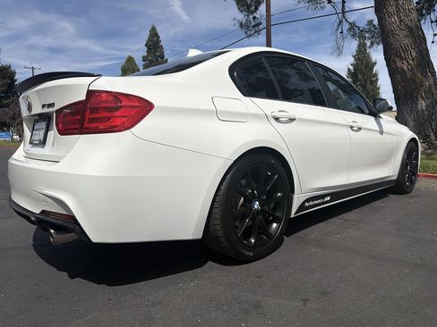 Used 2014 BMW 320i Sedan RWD image 8