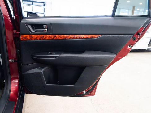 Used 2012 Subaru Outback 2.5i Limited w/ Moonroof Pkg image 22