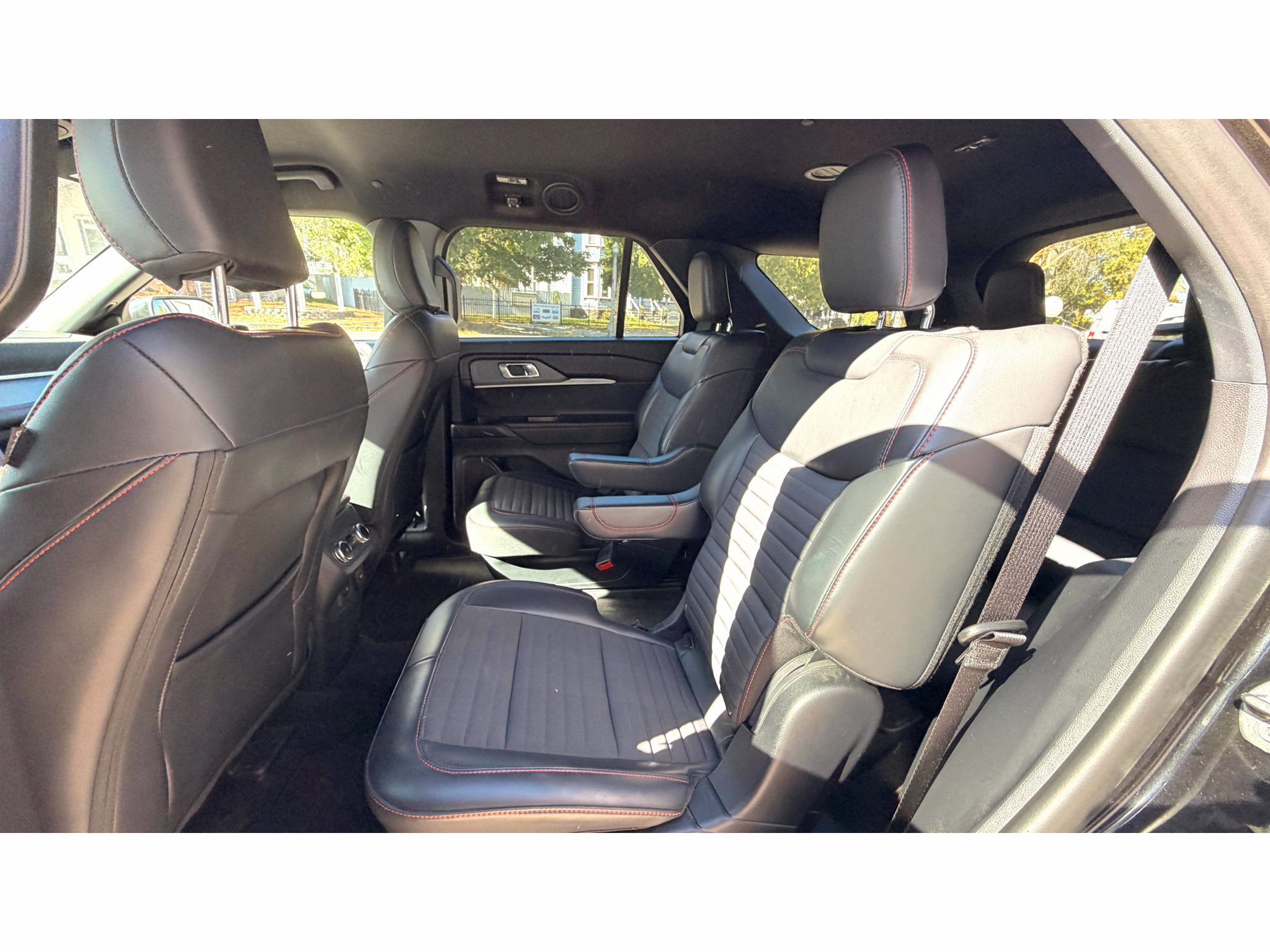 Used 2026 Ford Explorer ST-Line AWD/4WD image 20