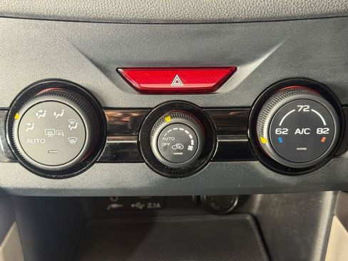 Used 2019 Subaru Forester Premium w/ All-Weather Package AWD/4WD image 20