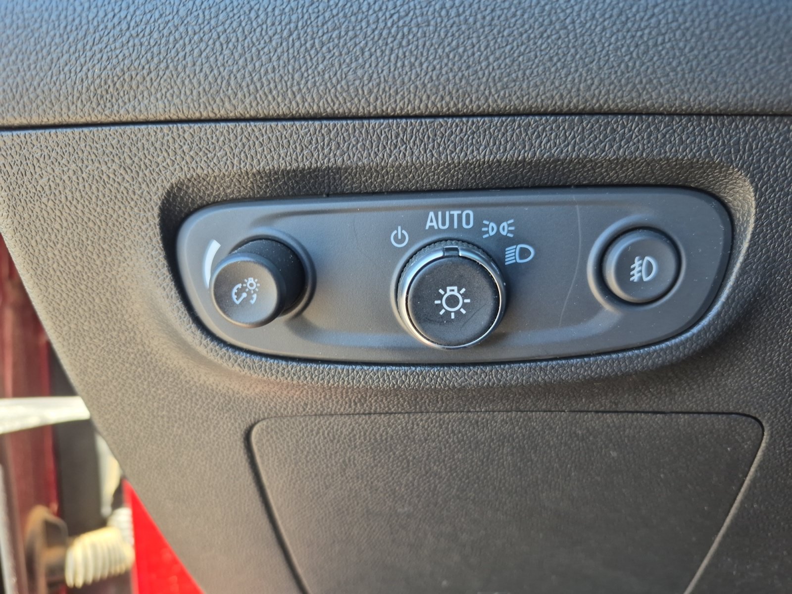Used 2022 Buick Encore GX Preferred w/ Cold Weather Comfort Package AWD/4WD image 34