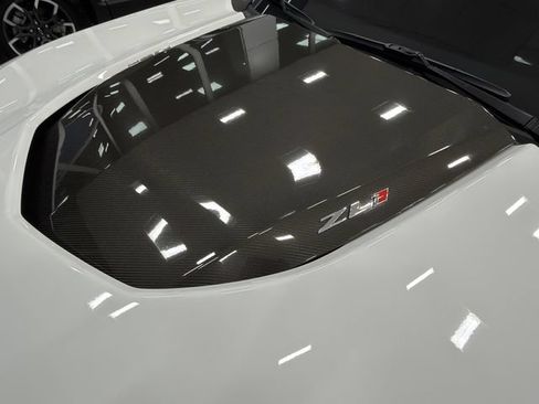 Certified 2019 Chevrolet Camaro ZL1 RWD image 10