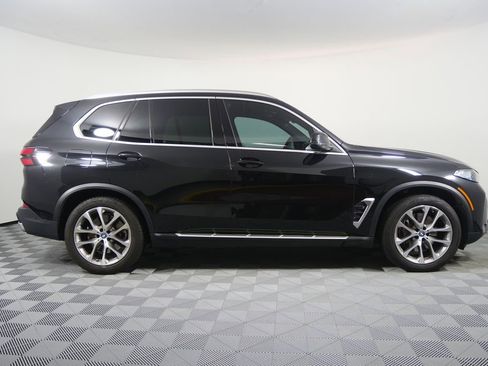 Certified 2024 BMW X5 xDrive50e w/ Premium Package image 2