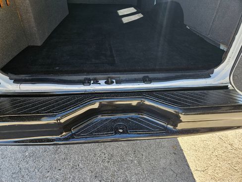 Used 2001 Ford E-350 and Econoline 350 Extended Super Duty image 30