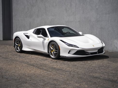Certified 2021 Ferrari F8 Tributo RWD image 9
