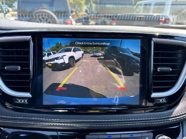 New 2027 Chrysler Pacifica Select AWD/4WD image 24