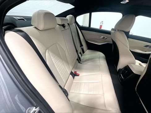 New 2026 BMW 330i Sedan w/ Premium Package RWD image 9