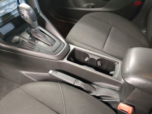 Used 2018 Ford Focus SE image 26