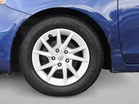 Used 2013 Toyota Prius V Two FWD image 9