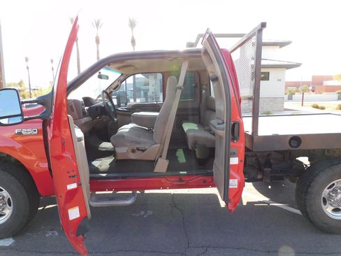 Used 1999 Ford F250 4x4 SuperCab Super Duty image 28
