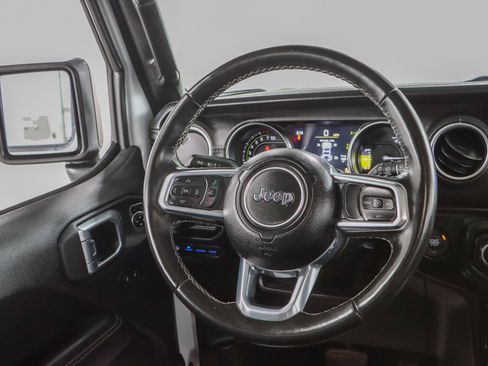 Used 2023 Jeep Wrangler Unlimited Sahara w/ Cold Weather Group AWD/4WD image 14