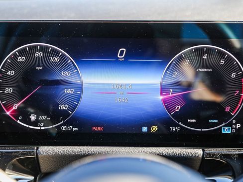 Used 2025 Mercedes-Benz GLA 250 image 6