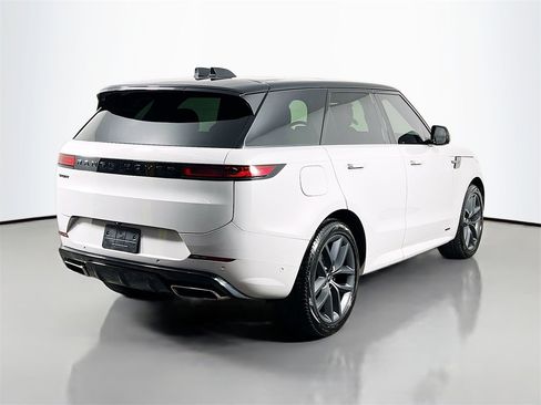 Used 2024 Land Rover Range Rover Sport Autobiography image 5