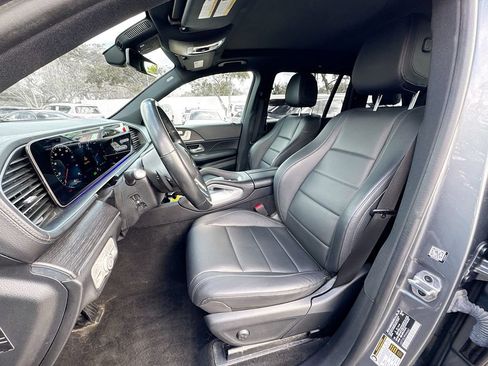 Used 2023 Mercedes-Benz GLS 450 4MATIC image 23