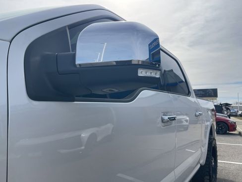 Used 2015 Ford F150 Lariat w/ Equipment Group 502A Luxury image 11