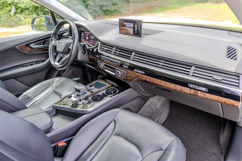 Used 2018 Audi Q7 3.0T Prestige w/ Prestige Package AWD/4WD image 33
