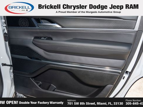 New 2026 Jeep Grand Wagoneer Summit w/ Premium Group III AWD/4WD image 12