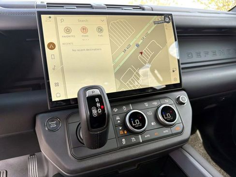 New 2026 Land Rover Defender 110 X-Dynamic SE AWD/4WD image 22