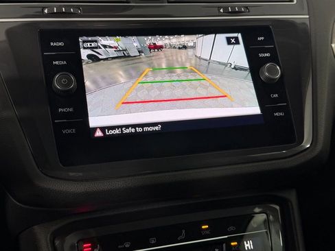 Used 2024 Volkswagen Tiguan Wolfsburg Edition image 20