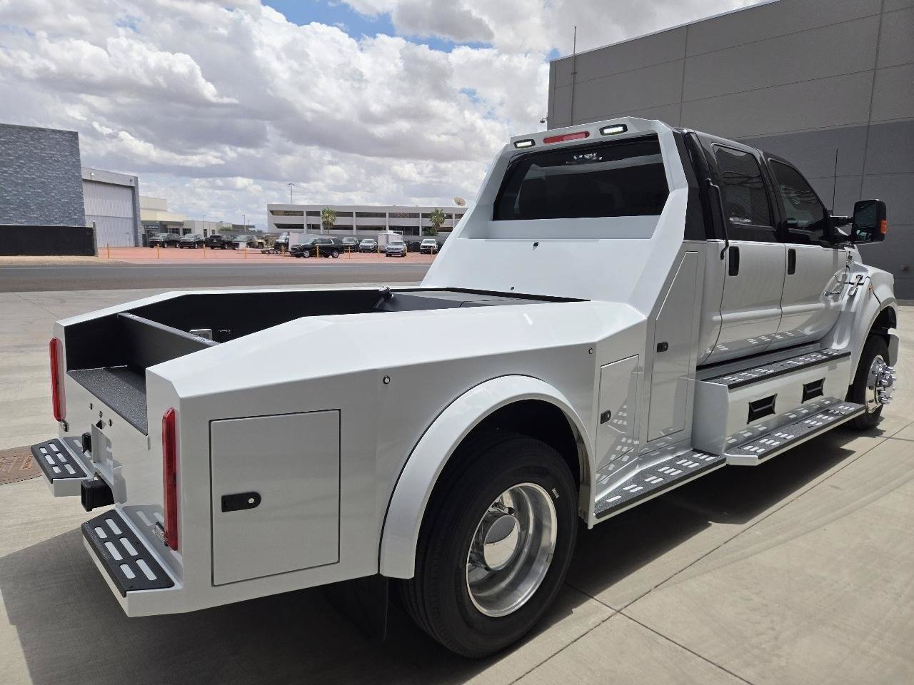 Used 2026 Ford F650 2WD Crew Cab Super Duty image 14