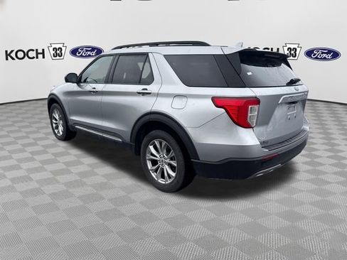 Used 2020 Ford Explorer XLT w/ Equipment Group 202A AWD/4WD image 6