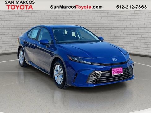 Used 2026 Toyota Camry LE image 3