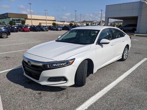 Used 2019 Honda Accord LX image 13