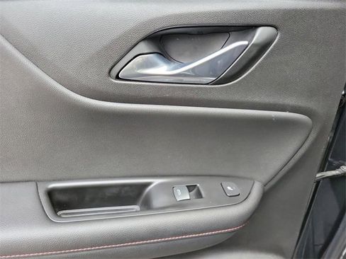 Used 2020 Chevrolet Blazer RS image 32