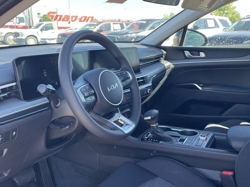 New 2026 Kia K5 LXS image 9