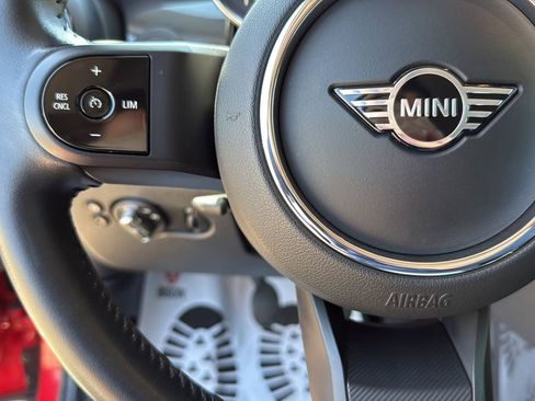 Used 2024 MINI Cooper 2-Door Hardtop FWD image 16