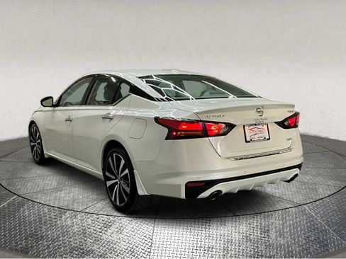 Used 2022 Nissan Altima 2.5 Platinum image 6