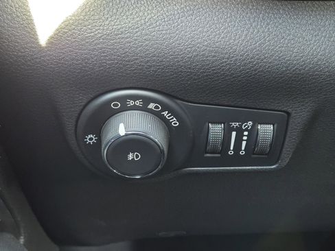 New 2026 Jeep Compass Latitude image 16