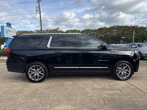Used 2021 GMC Yukon XL Denali w/ Denali Ultimate Package image 4
