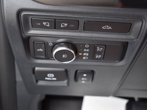 Used 2021 Ford F150 Platinum w/ Equipment Group 701A High AWD/4WD image 53