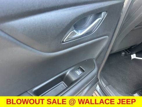 Used 2020 Chevrolet Blazer LT FWD image 21