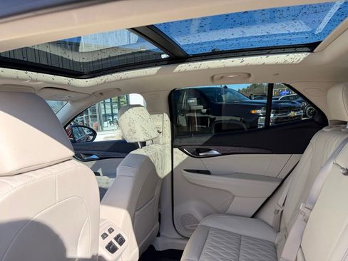Certified 2023 Buick Envision Avenir AWD/4WD image 9
