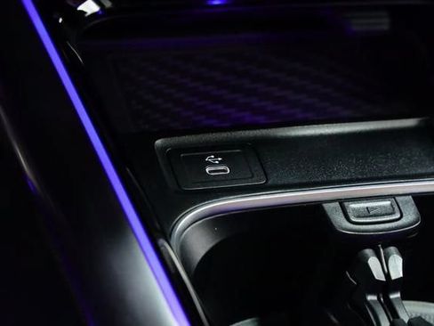 Used 2024 Mercedes-Benz GLA 35 AMG 4MATIC image 20