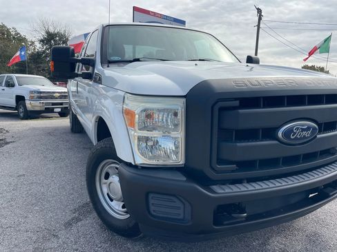 Used 2015 Ford F250 XL w/ Power Equipment Group image 3