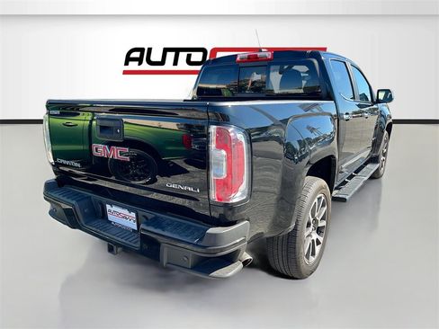 Used 2020 GMC Canyon Denali image 7