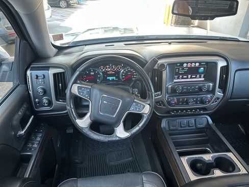 Used 2017 GMC Sierra 1500 Denali AWD/4WD image 16
