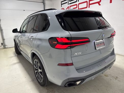 Used 2025 BMW X5 xDrive40i w/ M Sport Package image 5
