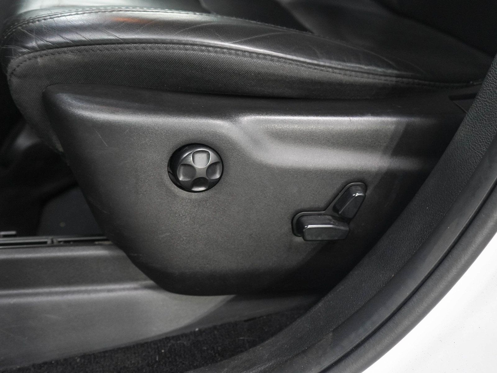 Used 2017 Dodge Durango GT AWD/4WD image 29