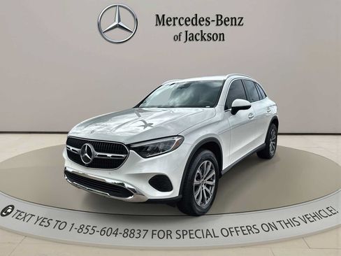 Used 2024 Mercedes-Benz GLC 300 image 1