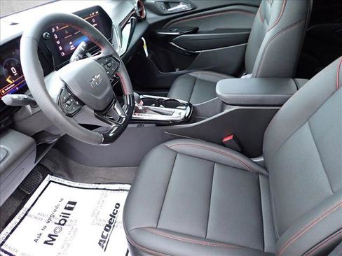 New 2026 Chevrolet Trax RS w/ Sunroof Package image 11