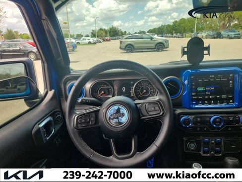 Used 2021 Jeep Gladiator Sport AWD/4WD image 21